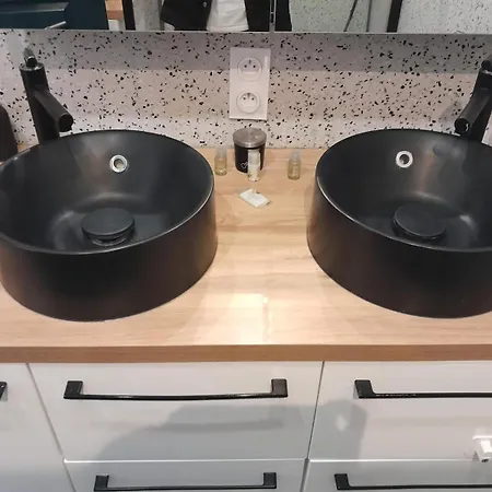 16 Lux And Cozy 2 Bedroom 아파트